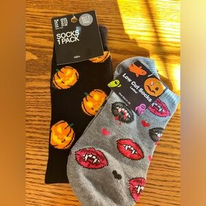 Halloween socks bundle. 1 pair tall Jack-o-latern socks, one low cut fang socks